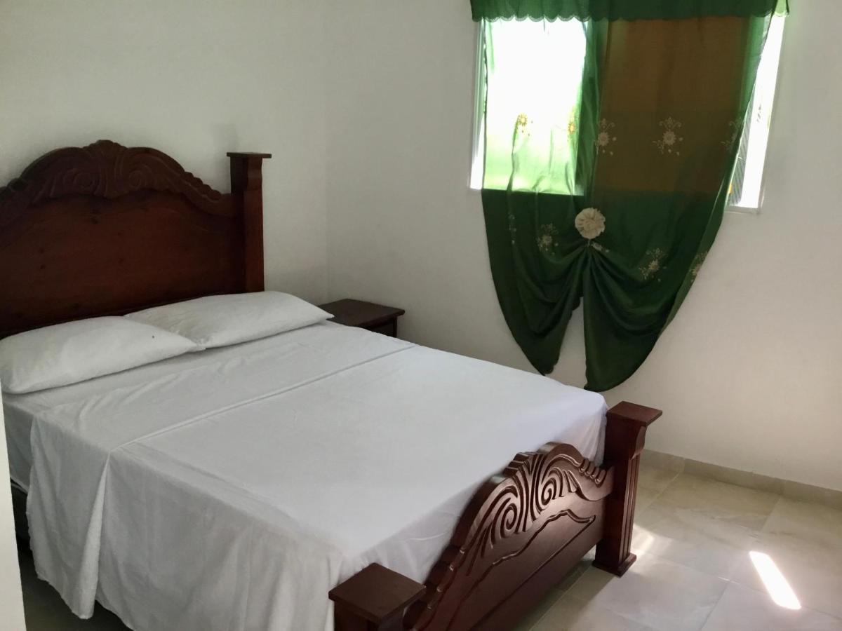 Posada El Sol, Home Near Airport Sdq Бока Чика Екстериор снимка