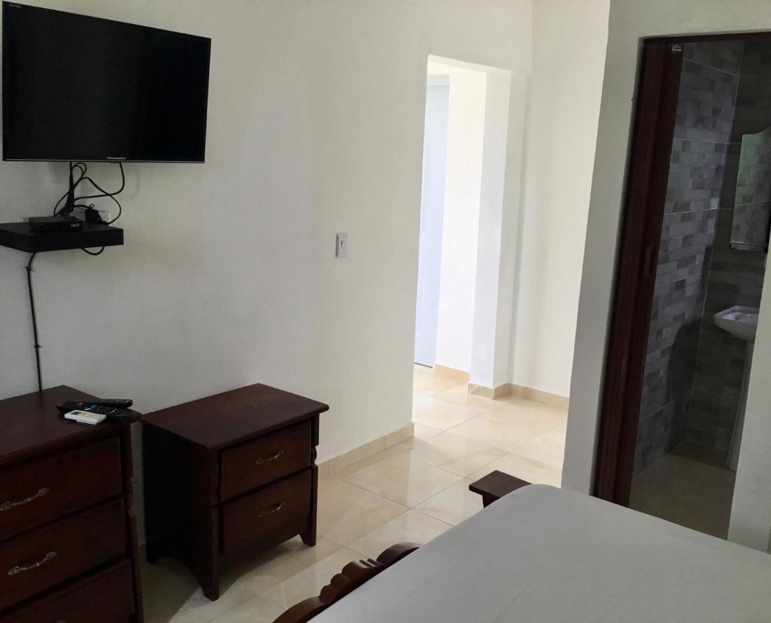 Posada El Sol, Home Near Airport Sdq Бока Чика Екстериор снимка