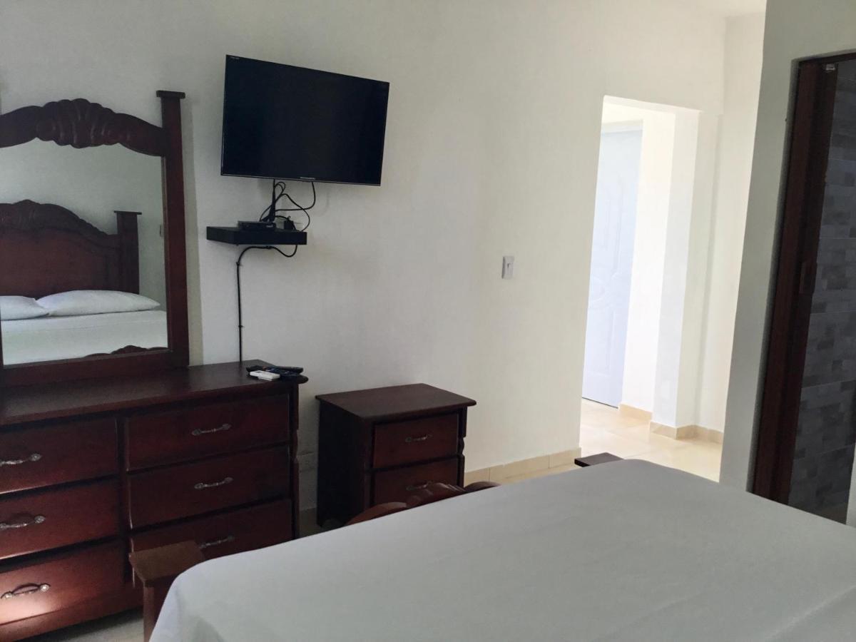 Posada El Sol, Home Near Airport Sdq Бока Чика Екстериор снимка