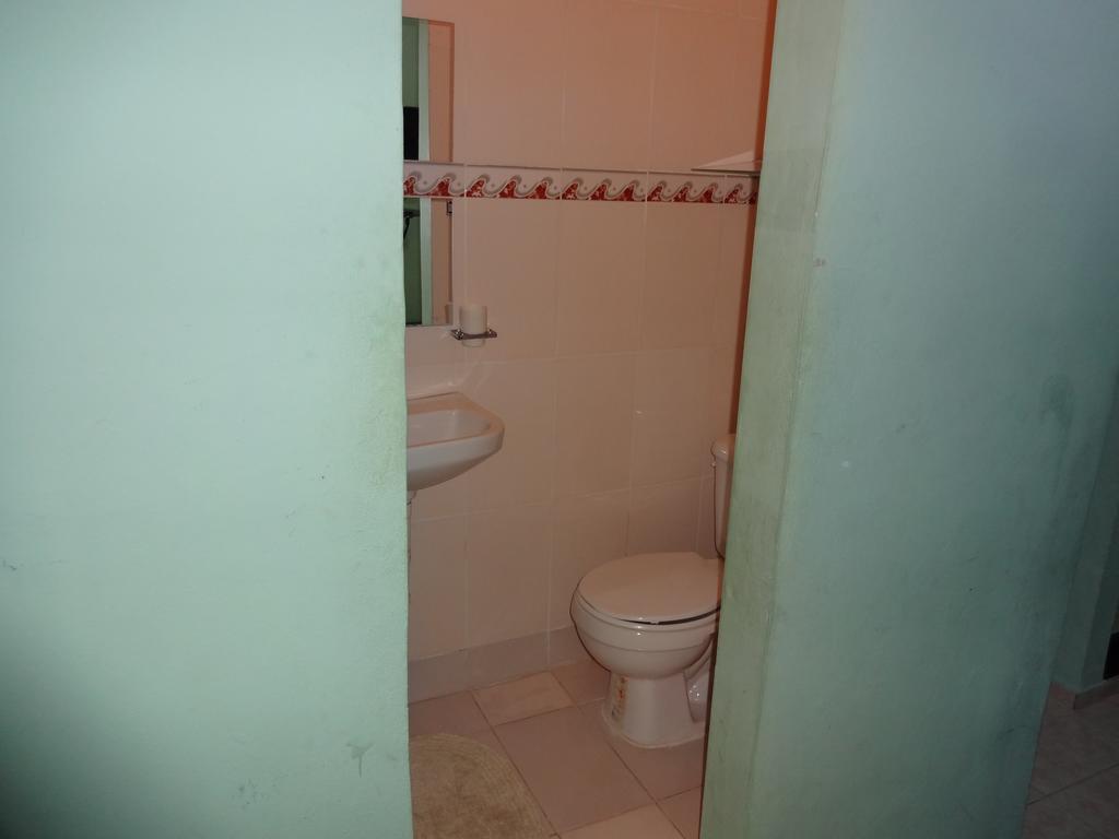 Posada El Sol, Home Near Airport Sdq Бока Чика Стая снимка