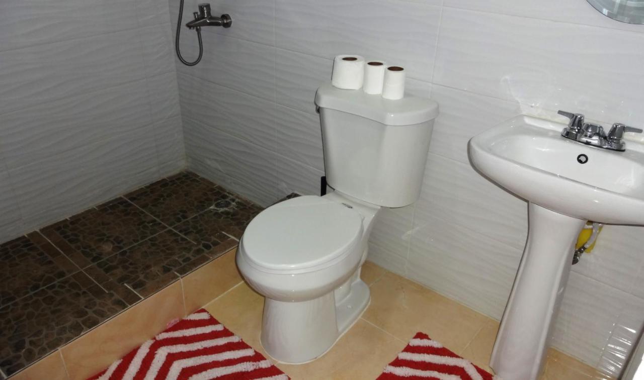 Posada El Sol, Home Near Airport Sdq Бока Чика Екстериор снимка